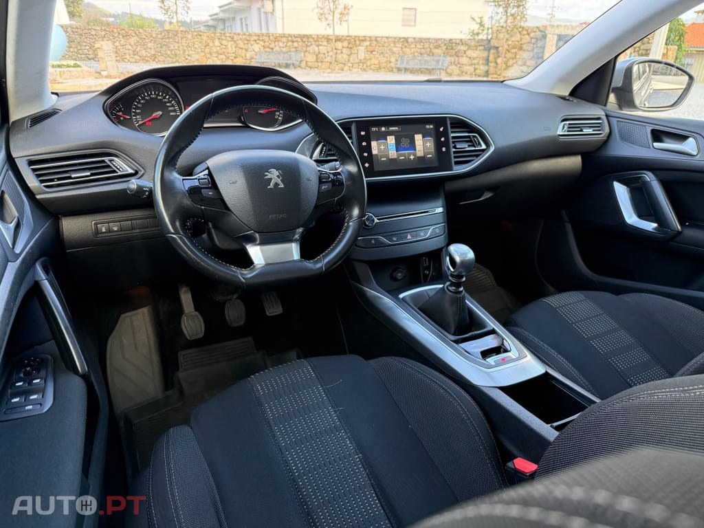 Peugeot 308 SW 1.6 BlueHDi Allure