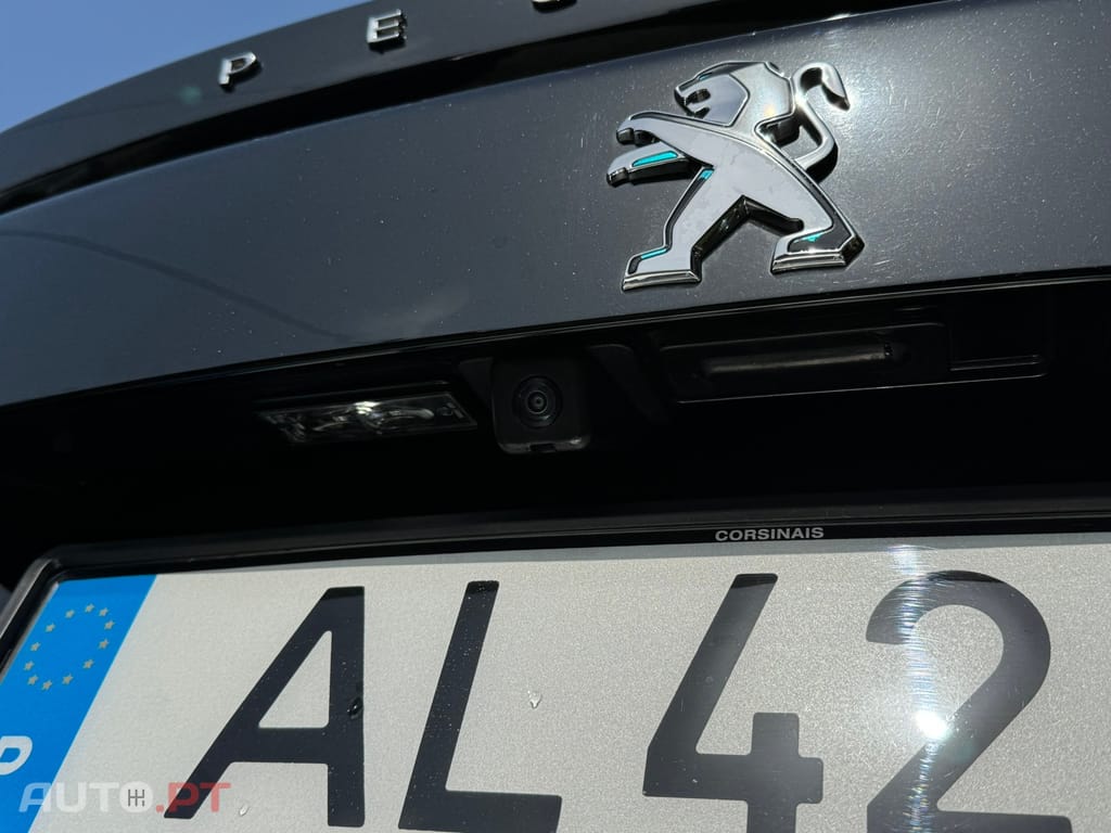 Peugeot E-2008 50 kWh GT