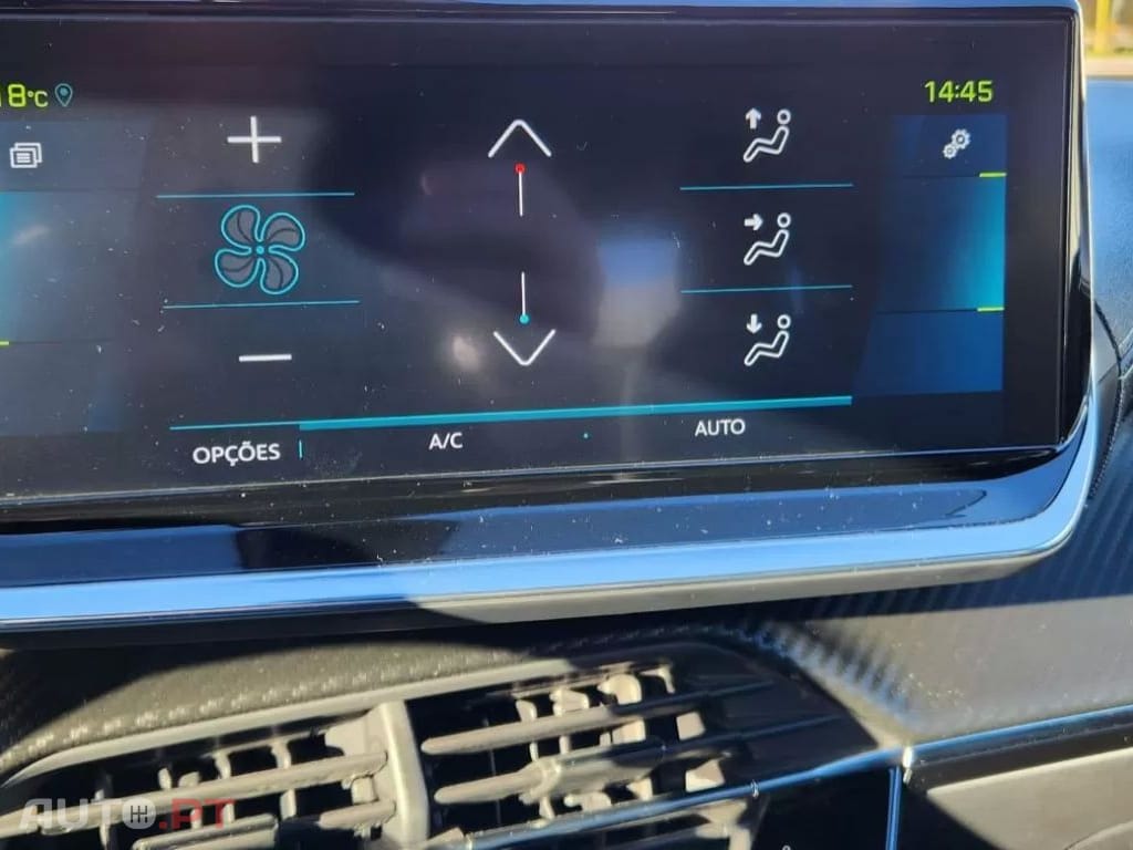 Peugeot E-2008 GT Line