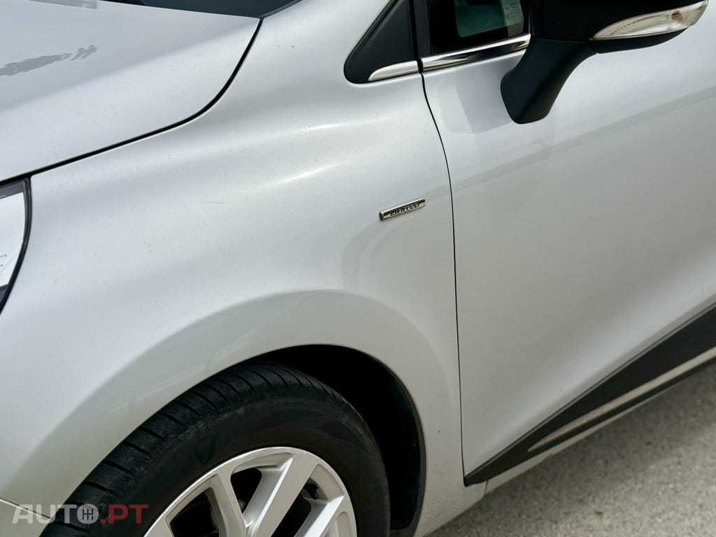 Renault Clio IV SPORT TOURER 1.5 DCI