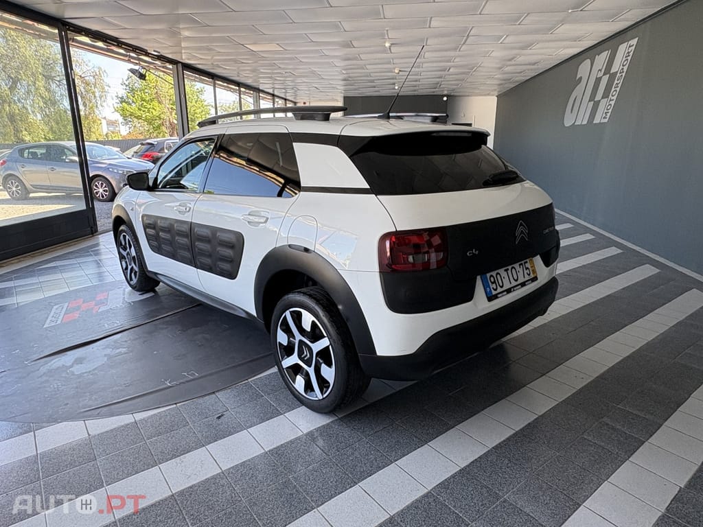 Citroen C4 Cactus 1.6 BlueHDi Shine