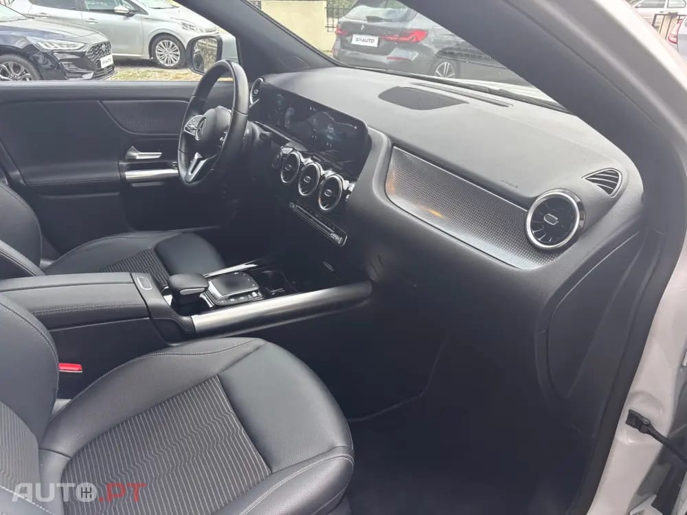 Mercedes-Benz GLA 250 e 8G-DCT Style