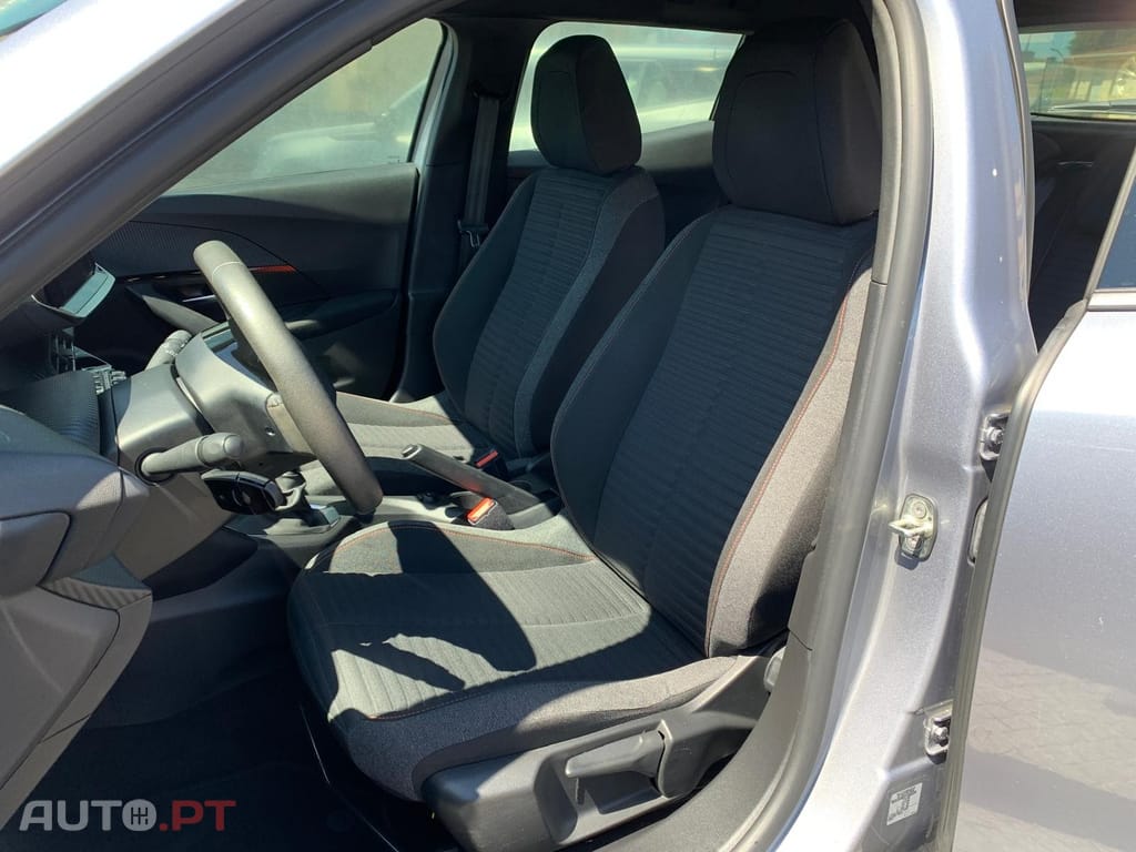 Peugeot 2008 1.2 PureTech Active