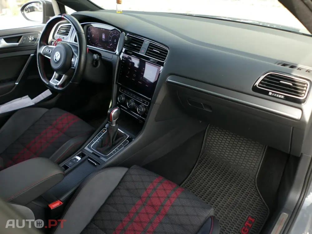 Volkswagen Golf 2.0 TSI GTi TCR DSG