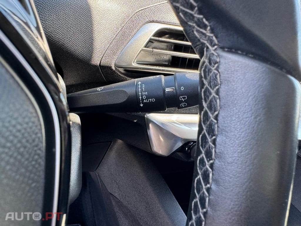 Peugeot 5008 1.5 BlueHDi Allure
