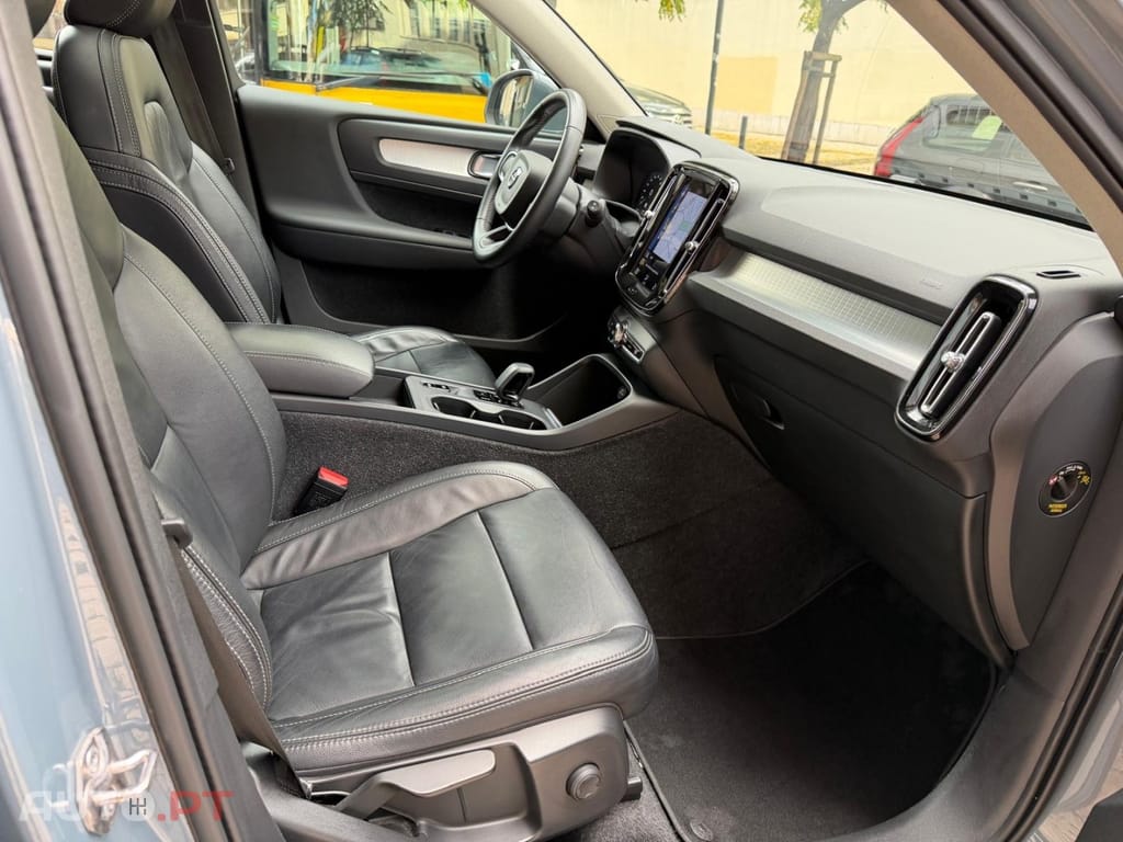 Volvo XC40 T5 Recharge DKG Essential