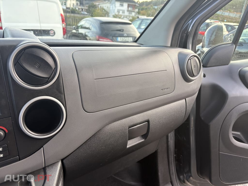 Peugeot Partner 1.6 BlueHDi L1 Premium 3L