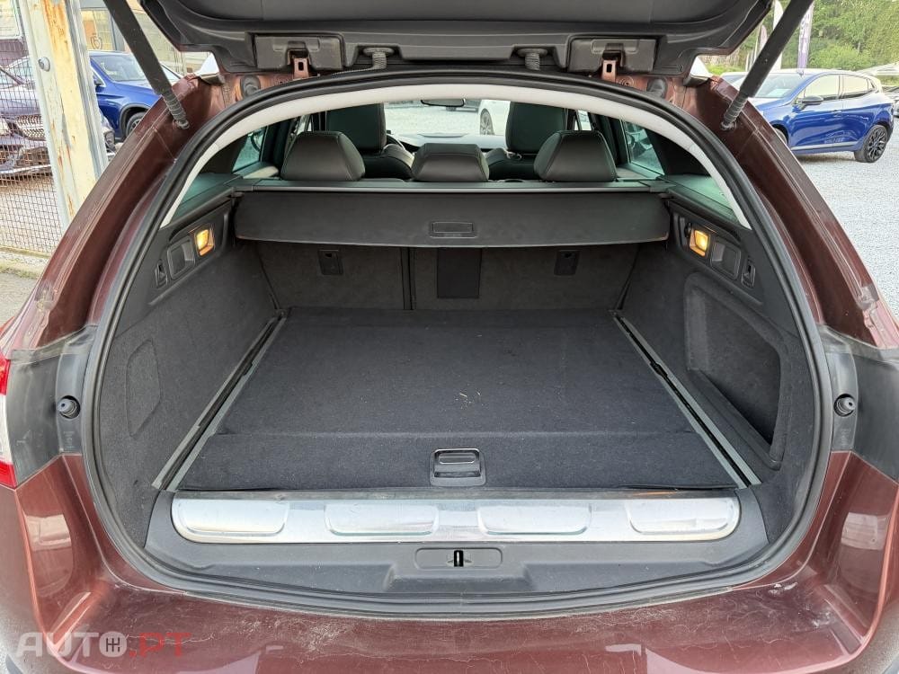 Peugeot 508 RXH 2.0 HDi Hybrid4 2-Tronic 104g