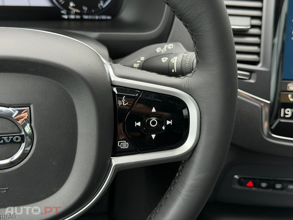 Volvo XC90 2.0 T8 PHEV Inscription Expression AWD