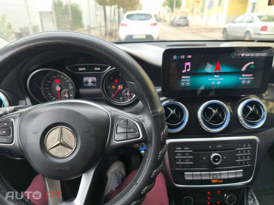 Mercedes-Benz CLA 180 Carrinha