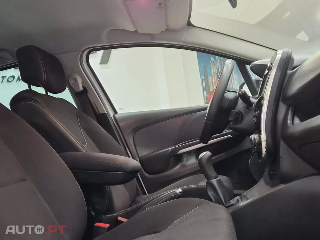 Renault Clio Sport Tourer 1.5 DCi BUSINESS — fotografia 13