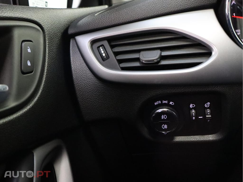 Opel Astra 1.5 Turbo D 122cv Business Edition ST