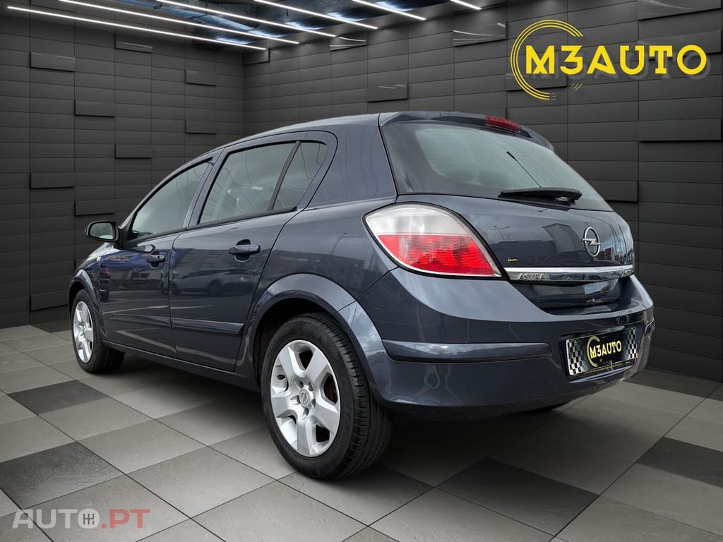 Opel Astra EDITION