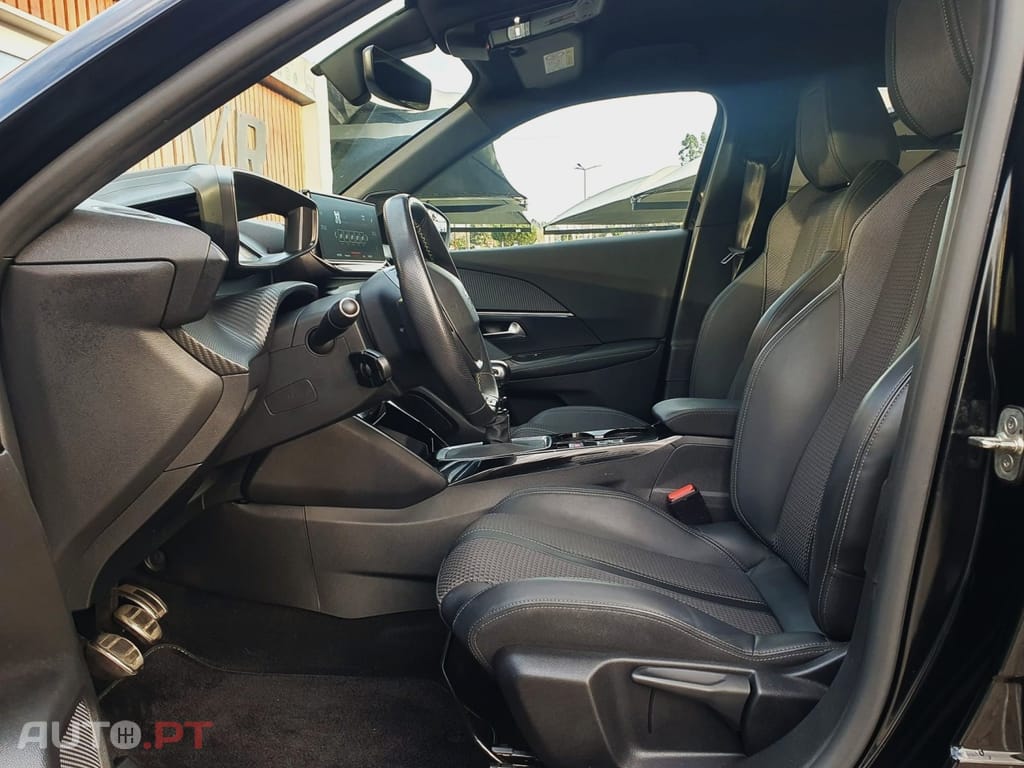 Peugeot 2008 1.2 PureTech GT