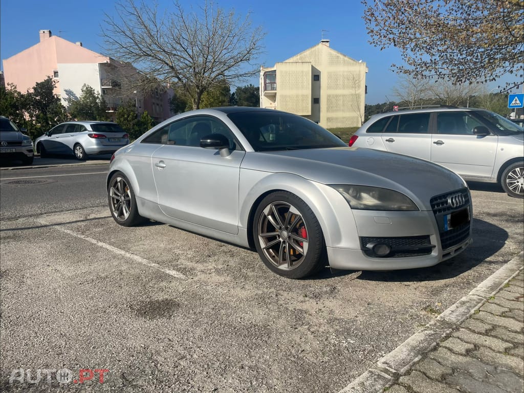 Audi TT 2.0 TFSI S-LINE