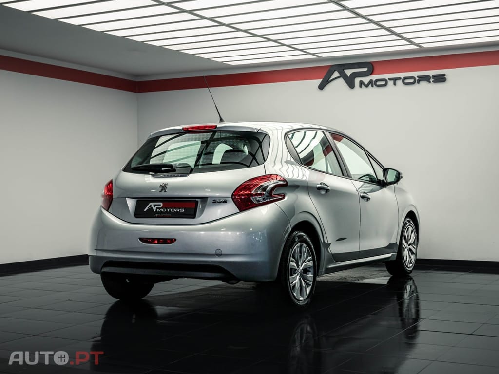 Peugeot 208 1.2 VTi Access