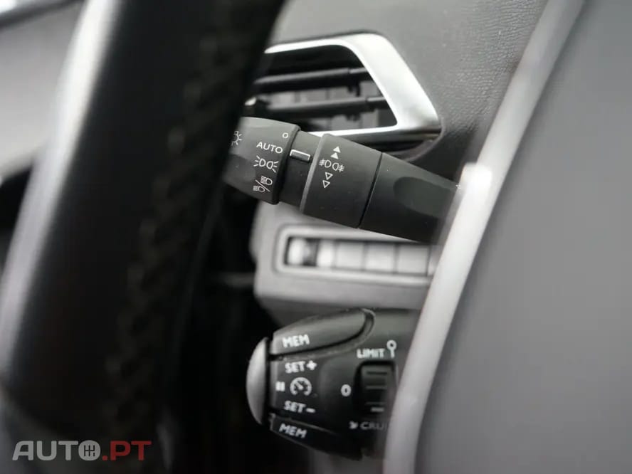 Peugeot 5008 1.2 PureTech Allure Pack