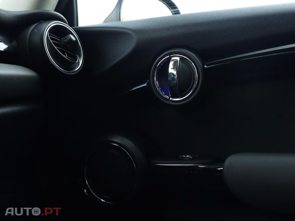 MINI Cooper Cooper D