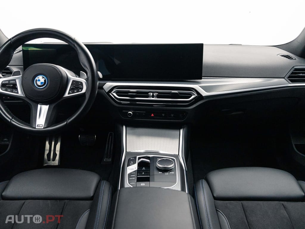 BMW 330 e Pack Desportivo M Auto