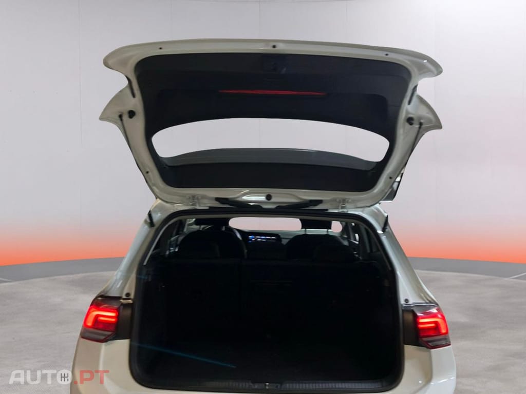 Volkswagen Golf 1.0 TSI Life