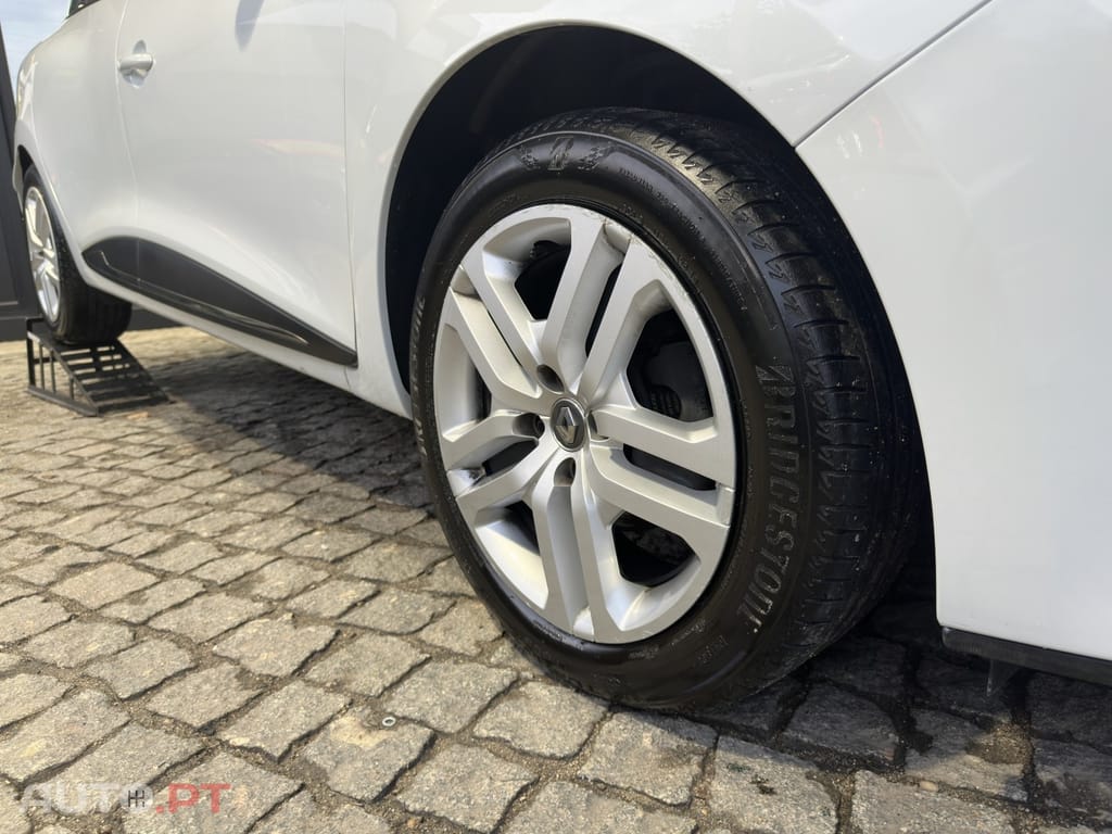 Renault Clio Sport Tourer 0.9 TCe Limited