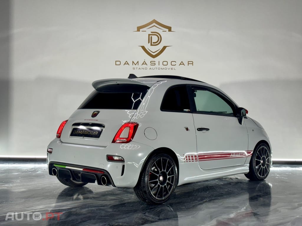 Abarth 500 1.4 T-Jet Essesse