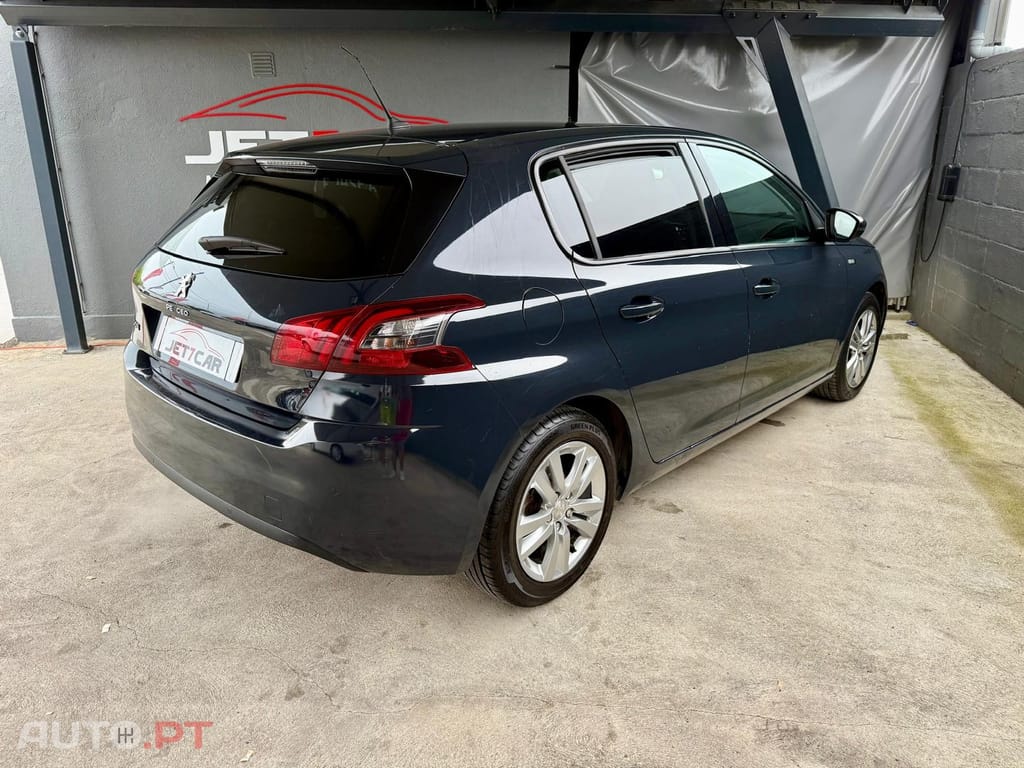 Peugeot 308 Peugeot 308 1.2 e-THP Style