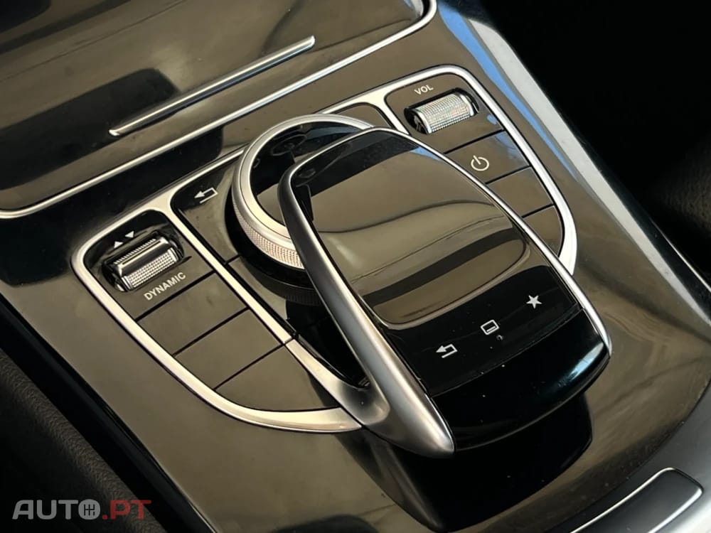 Mercedes-Benz C 300 h Avantgarde+