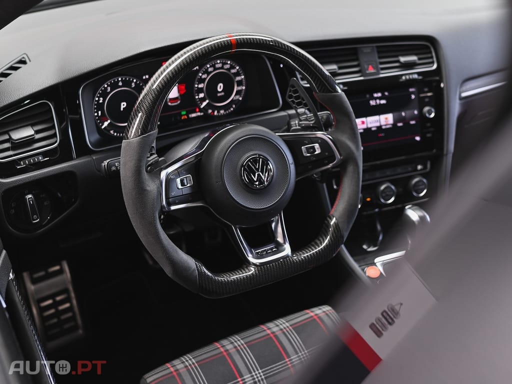 Volkswagen Golf 2.0 TSi GTi DSG Performance
