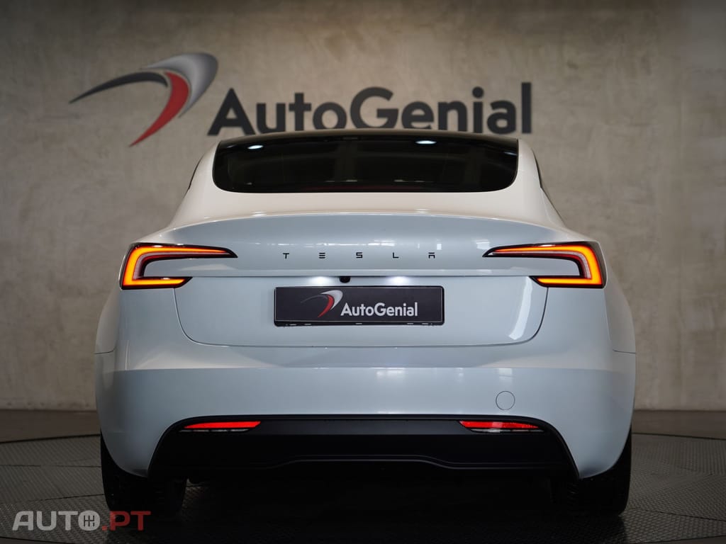 Tesla Model 3 Tração Traseira