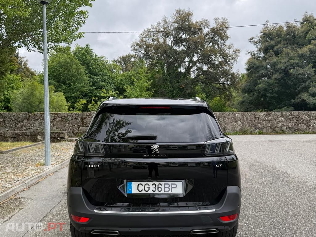 Peugeot 5008 GT 1.2  130cv EAT8 | 7 Lugares | 2023 | 24.716 km