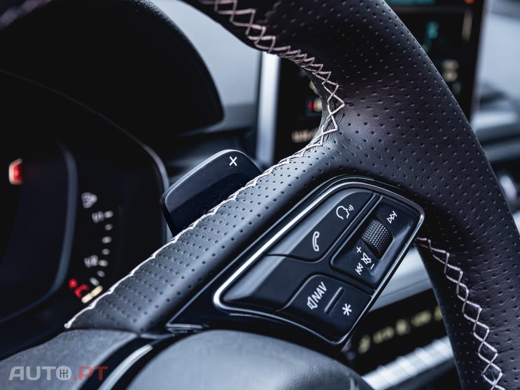 Audi A4 2.0 TDI S-line S tronic
