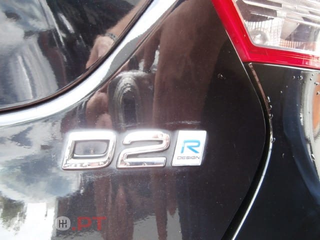 Volvo V40 2.0 D2 R-Design