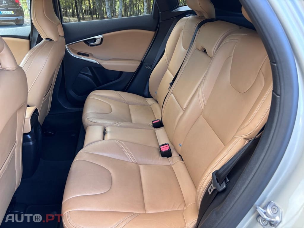 Volvo V40 Cross Country 2.0 D2 Pro