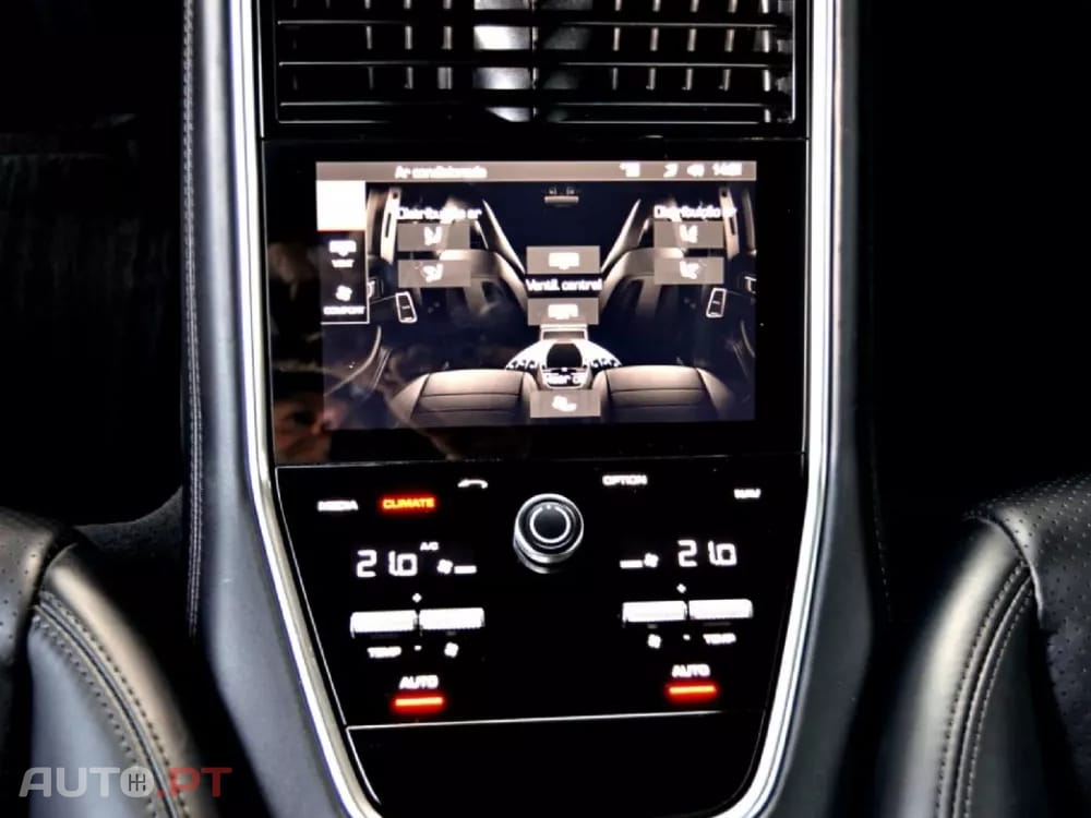 Porsche Panamera 4 E-Hybrid