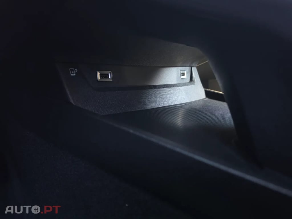 Peugeot 508 1.6 Hybrid Allure Pack e-EAT8