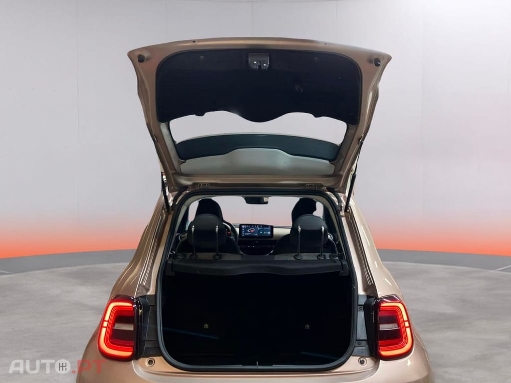 Fiat 500e Icon Plus 42 KWh
