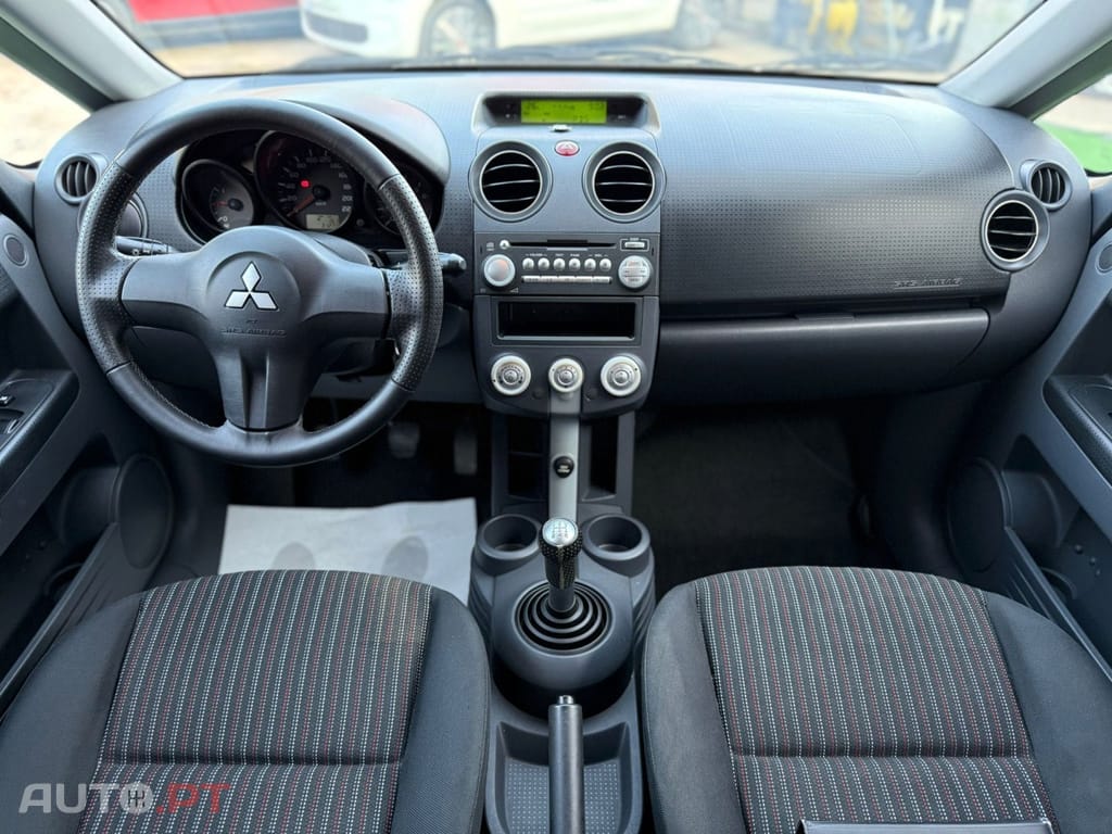Mitsubishi Colt Z30