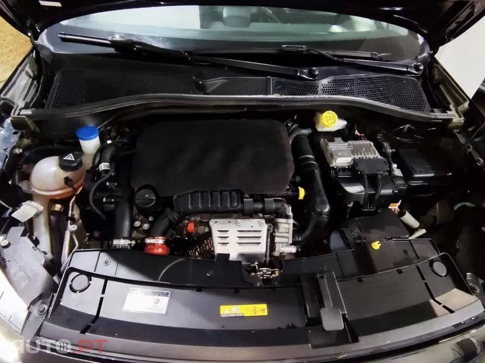 Citroen C4 Cactus 1.2 PureTech Shine EAT6