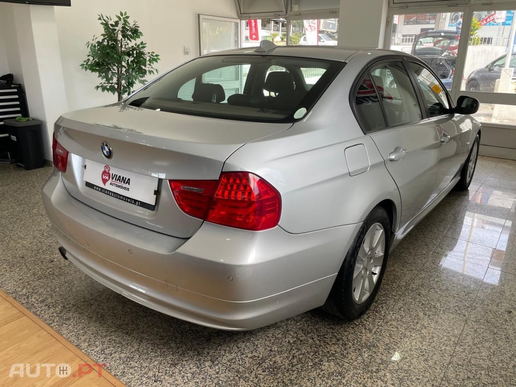 BMW 320 d EfficientDynamics Navigation