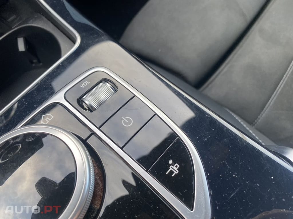 Mercedes-Benz C 220 d AMG Line
