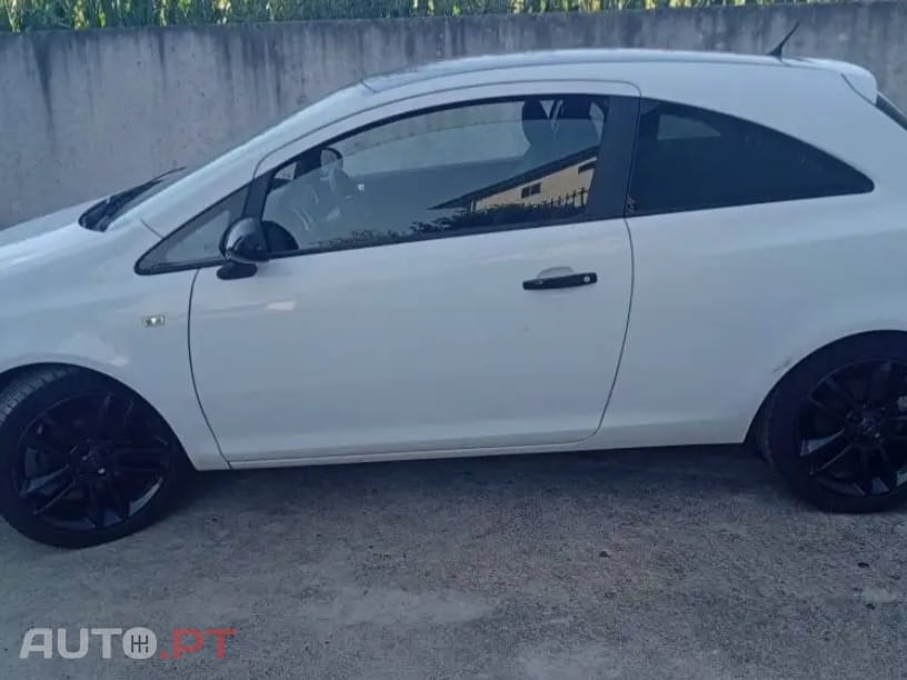 Opel Corsa 1.4 Black Edition