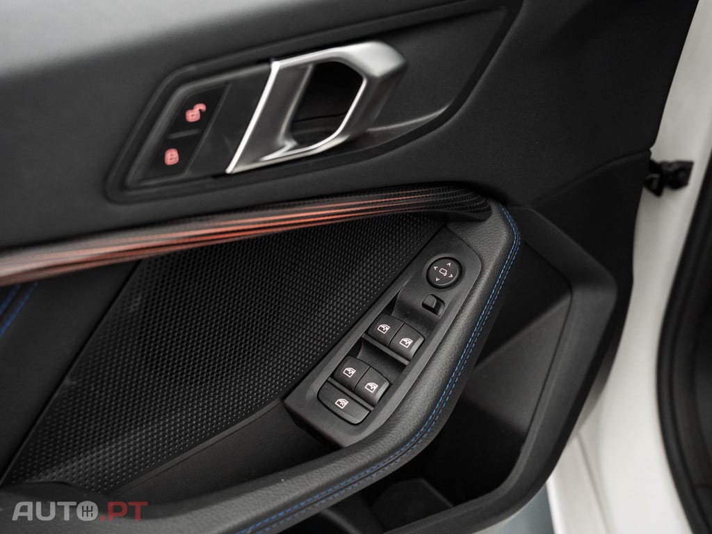 BMW 116 d Pack Desportivo M Auto