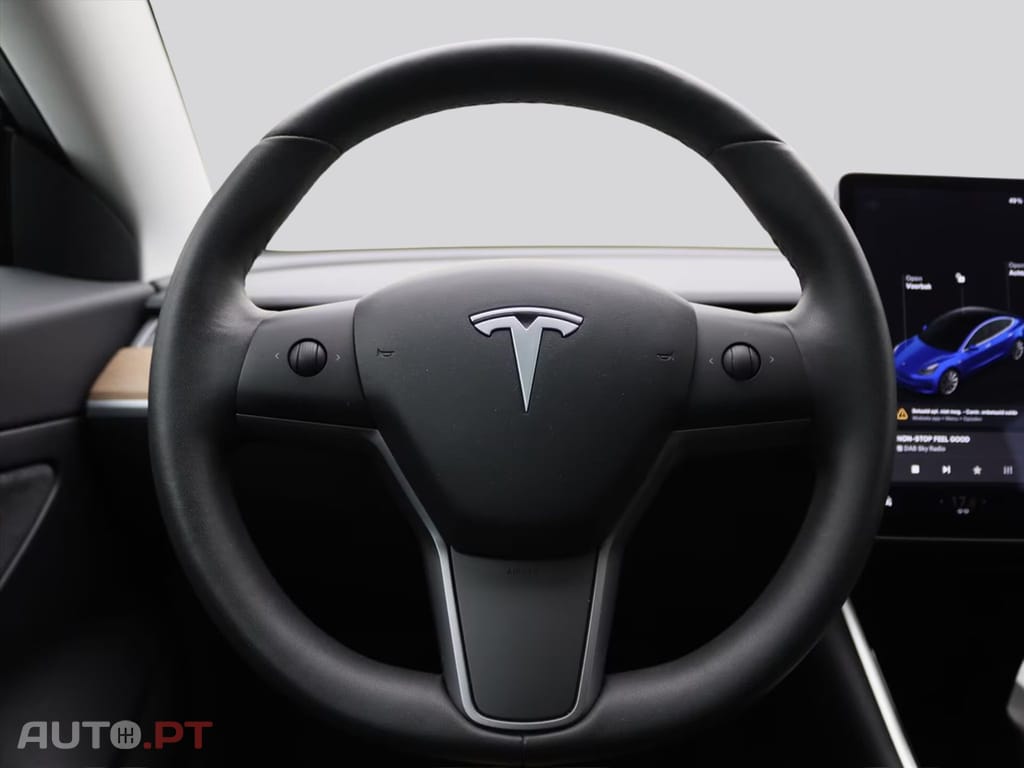 Tesla Model 3 I.V.A DEDUTIVEL Standard RWD Plus 