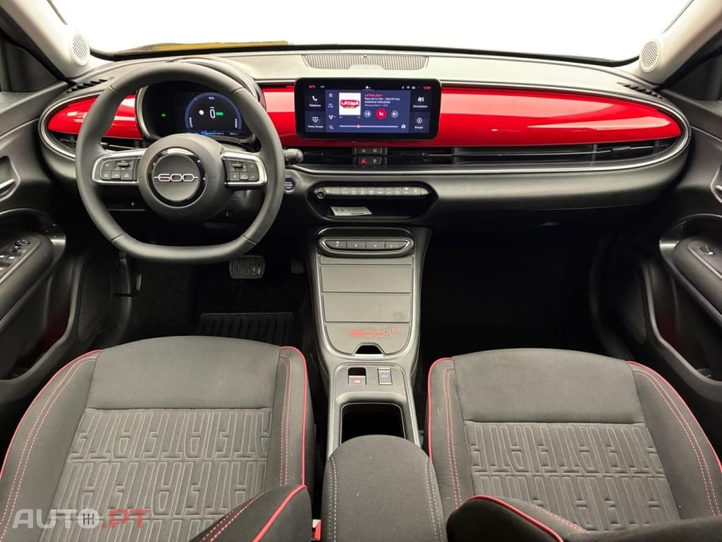 Fiat 600e 54 kWh (RED)