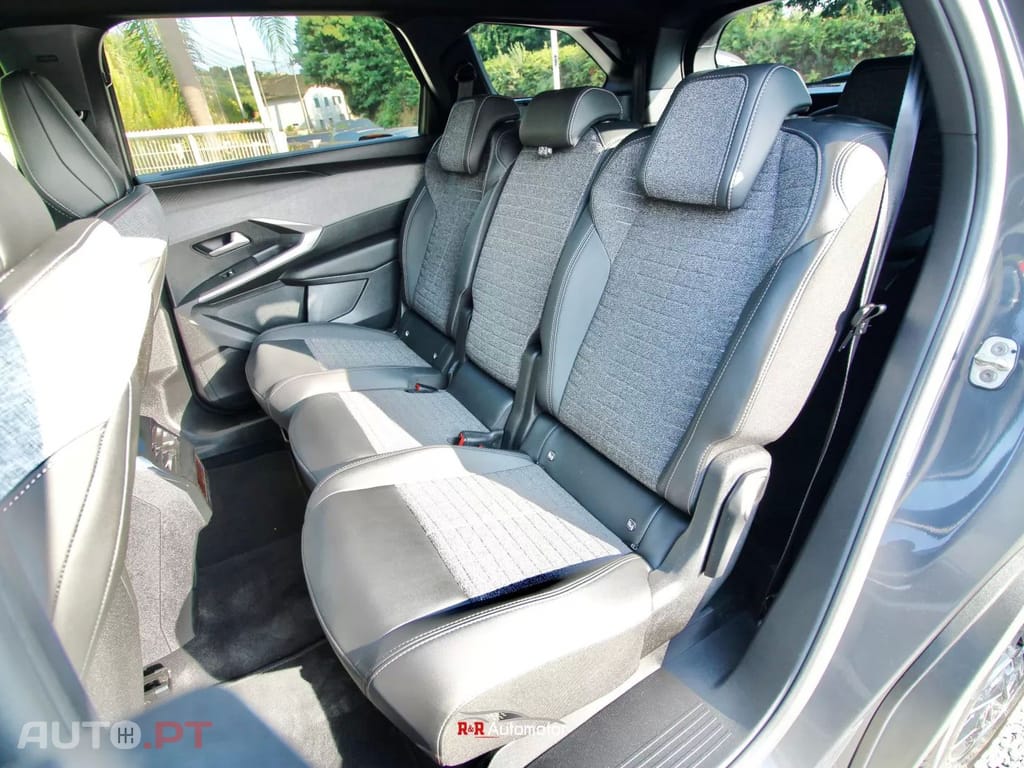 Peugeot 5008 1.2 Hybrid Allure e-DCS6