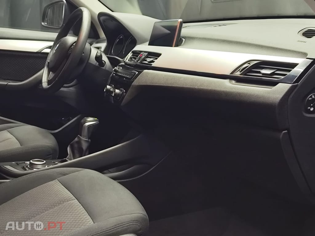 BMW X1 25 e xDrive Corporate Edition