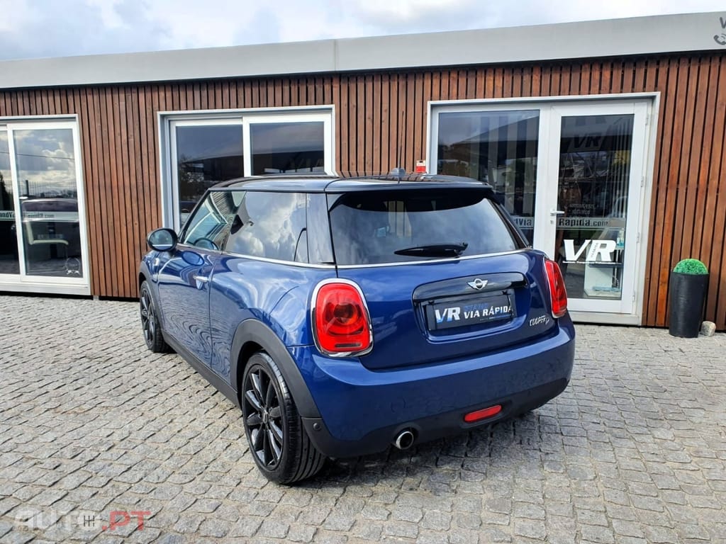 MINI Cooper Cooper D