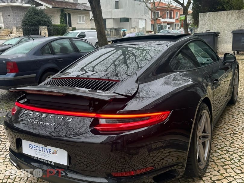 Porsche 911 Carrera 4 PDK