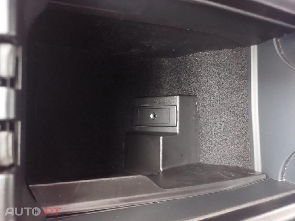 Mercedes-Benz E 220 CDI Avantgarde BlueEfficiency